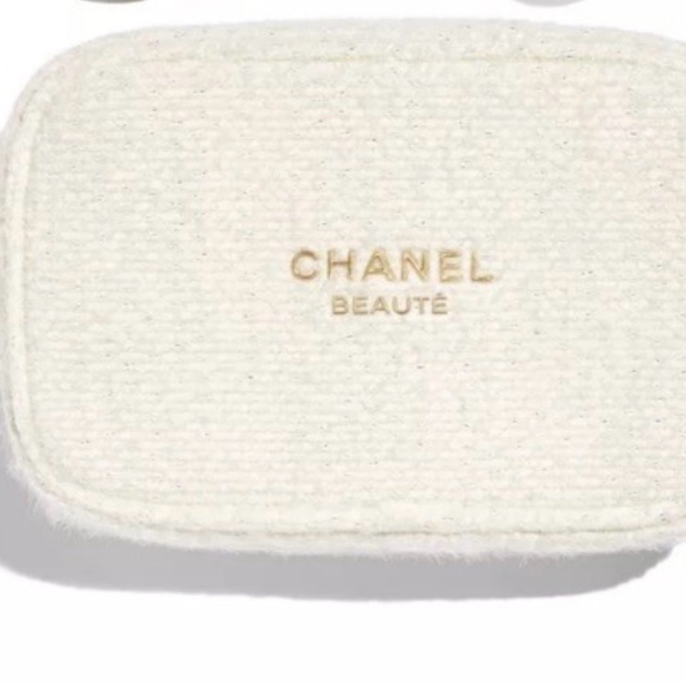Chanel Beaute Pouch